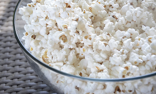 popcorn as a healthy dorm snack